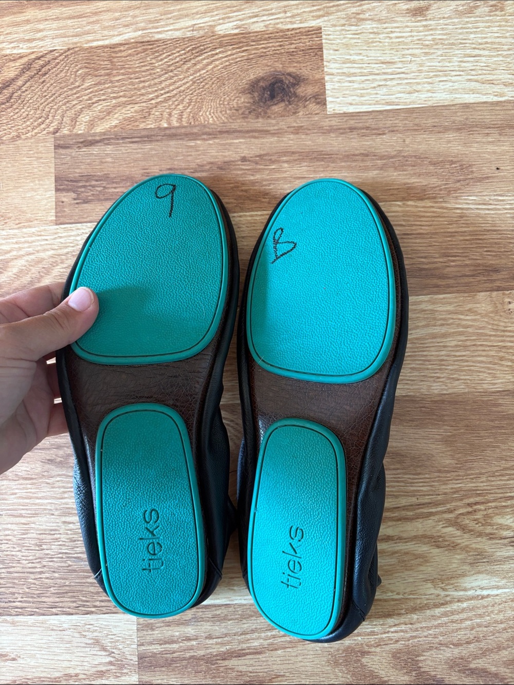 Black Tieks Flats | 12 - Picture 2 of 6